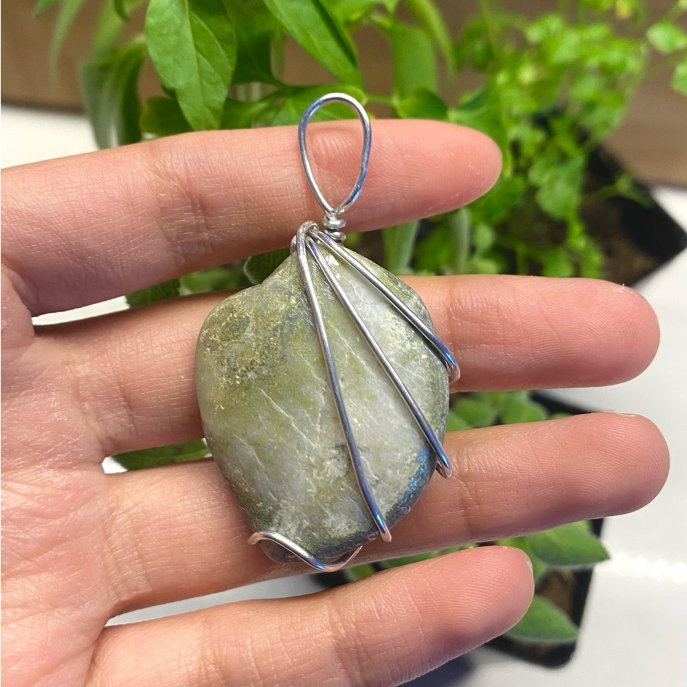 New Zealand River stone pendant